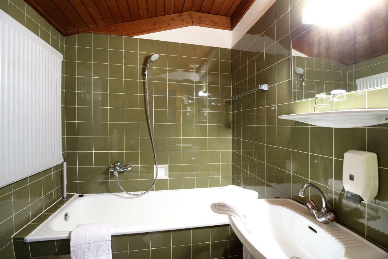 Kellerberg Dorfgasthof Hotel Staberhof מראה חיצוני תמונה